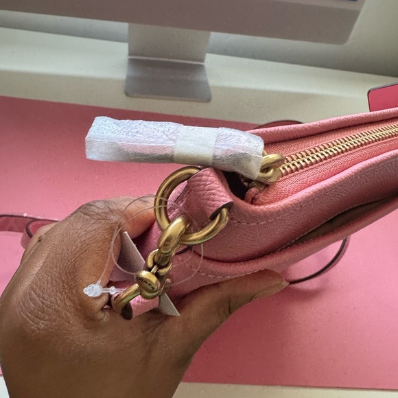 Coach Bubblegum knit messenger bag - Picture 4 of 9